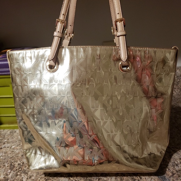 Michael Kors signature gold patent tote, EUC - Picture 5 of 6